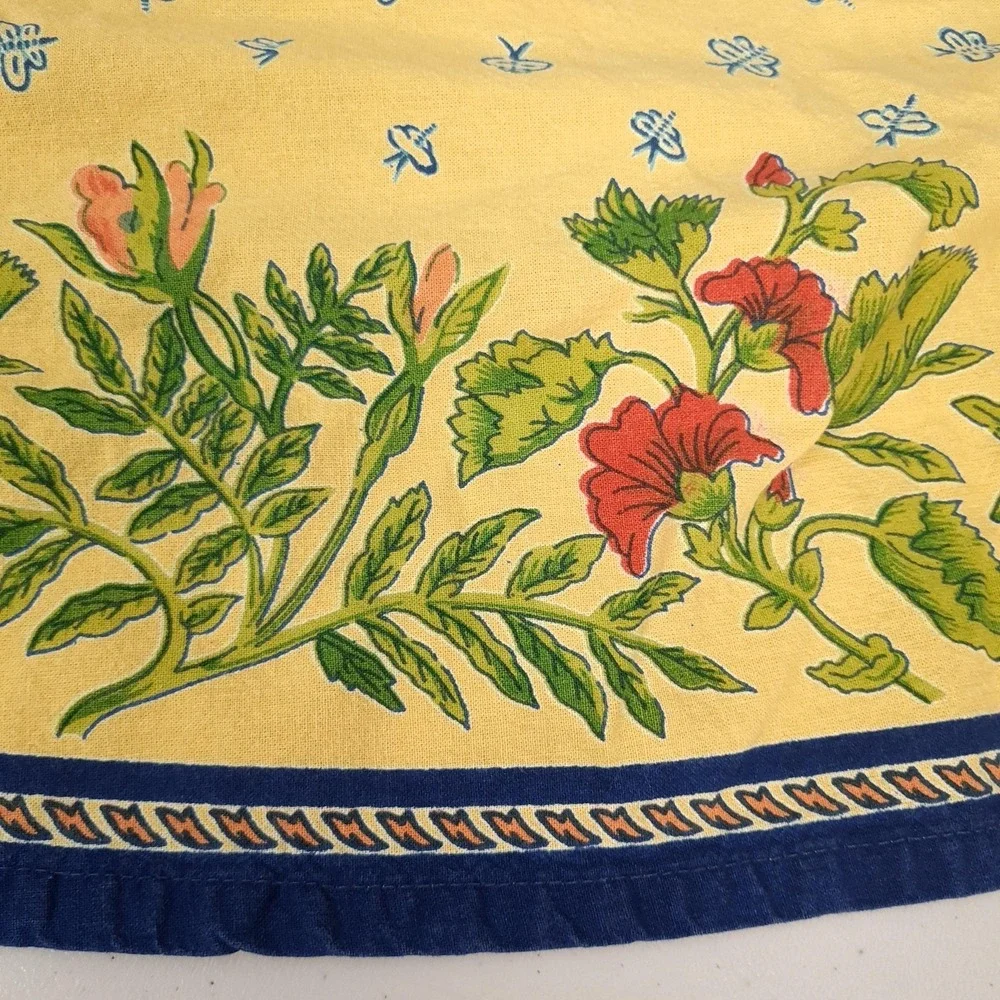 Williams-Sonoma Round Yellow Tablecloth Bees Floral Border Cotton French Country